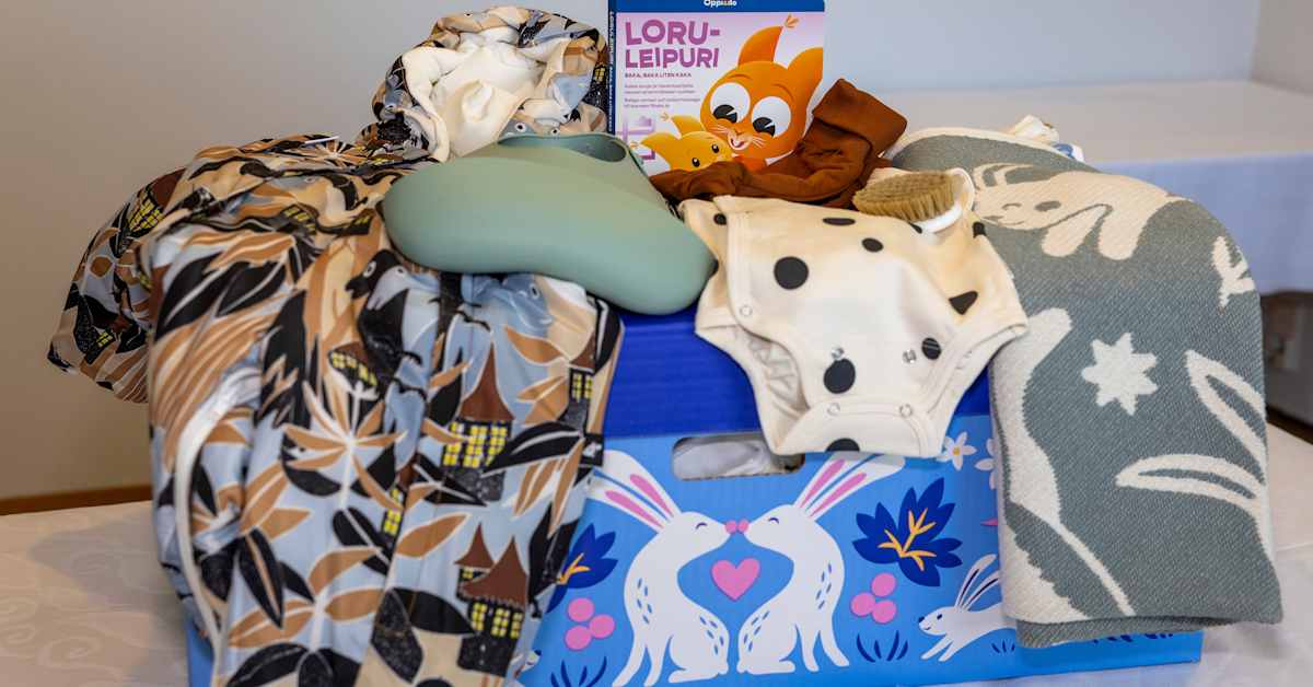Finland's first 2025 baby boxes on their way to new parents | Yle News