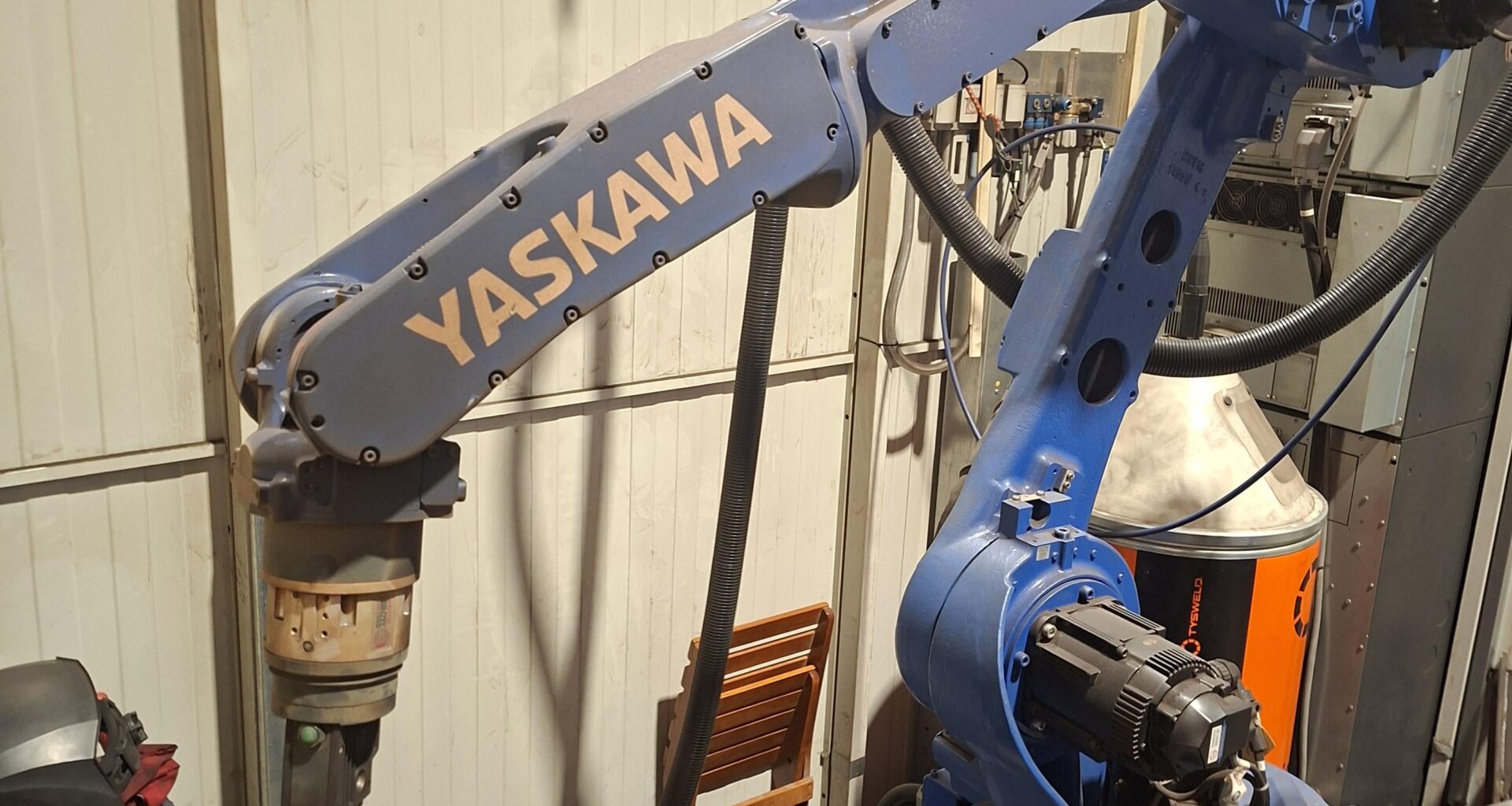 Programerji industrijskih robotov