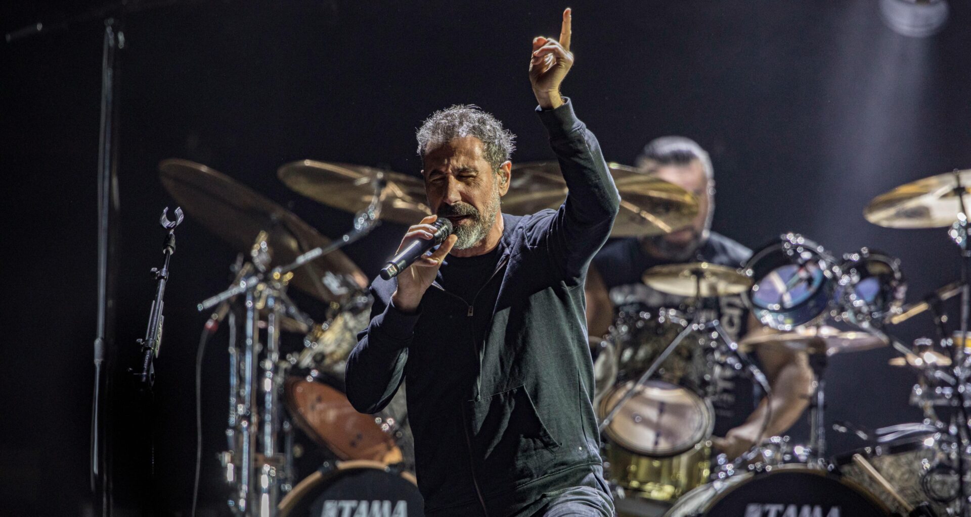 Man Accused of Performing Sex Act on Himself at System of a Down Show Gets Beat Up and Thrown Out