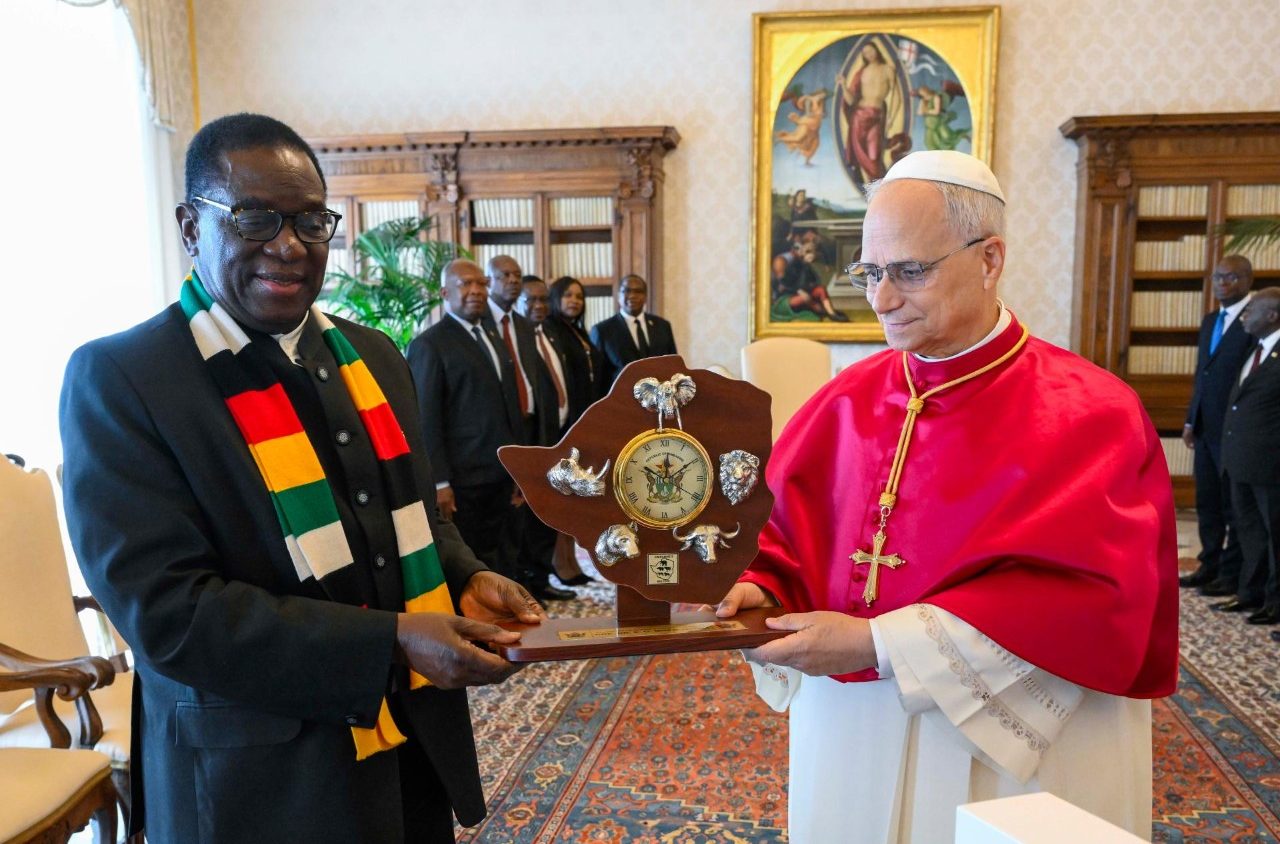 Pope Leo meets with President Mnangagwa of Zimbabwe