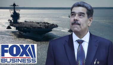 US warships nearing Venezuela coast as Maduro deploys 15,000 troops to defend border