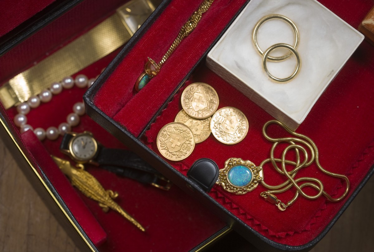 The Swiss and their gold Vrenelis, an enduring love affair