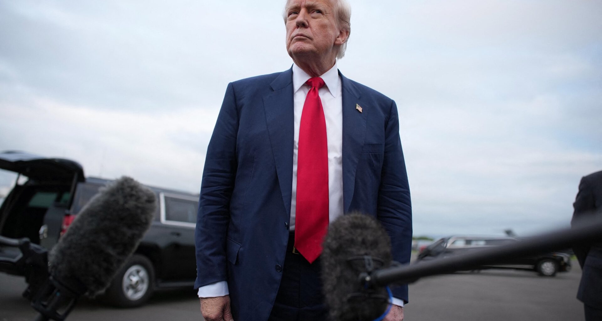 EN DIRECT - Guerre en Ukraine : Trump assure qu'un sommet trilatéral avec Zelensky est nécessaire pour signer un accord