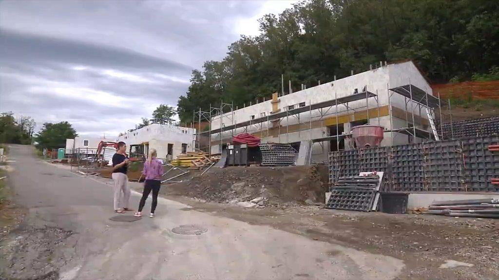 Projekt 50 hiš za mlade za 50 tisoč € naposled s štirimi hišami