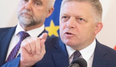 Last Week: Once again, the government’s message is ‘trust nobody’