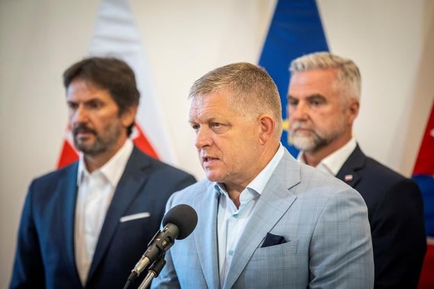 Prime Minister Robert Fico, Defence Minister Robert Kaliňák (left) and Smer MP Tibor Gašpar.