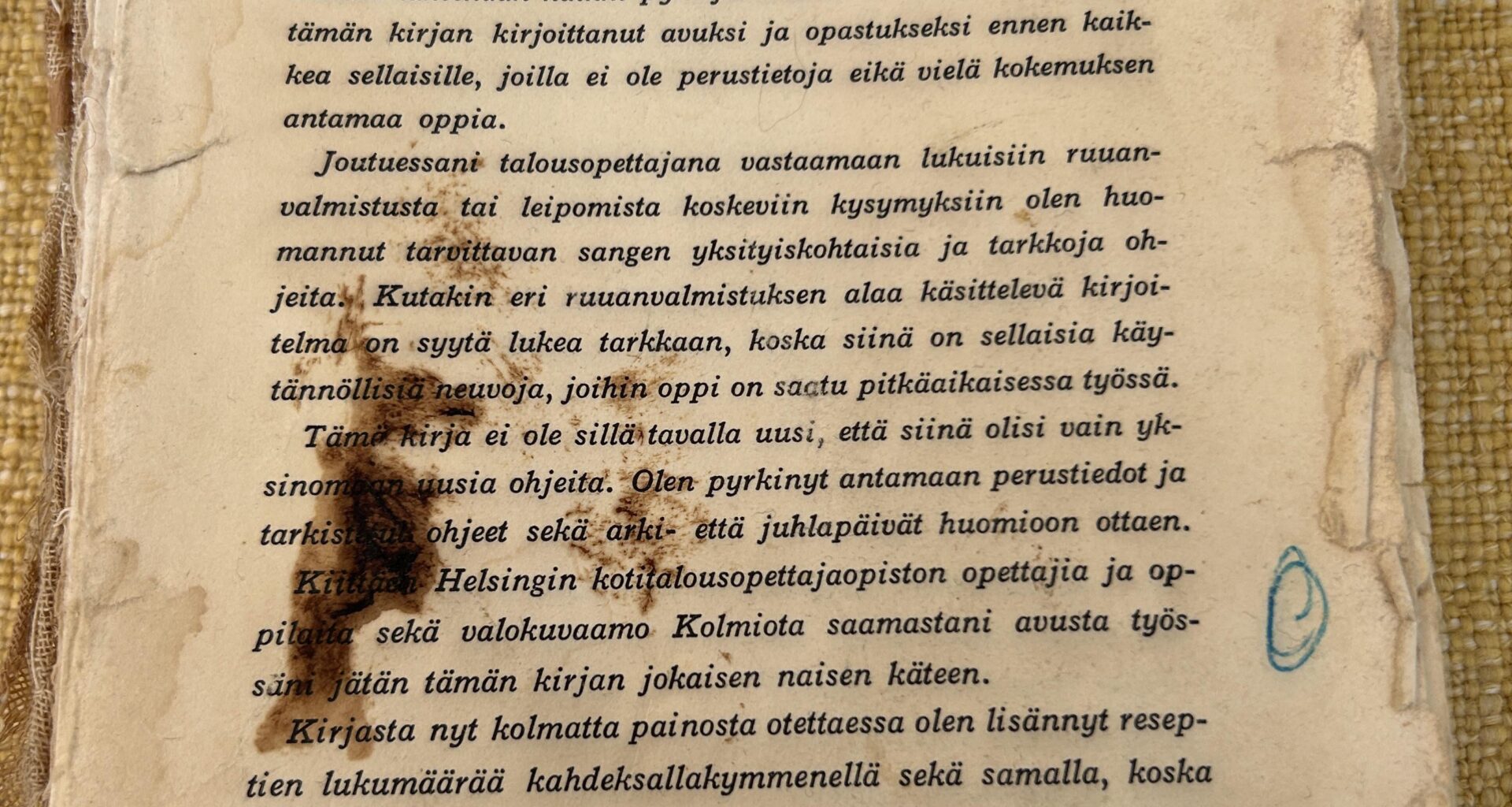 Help Identifying an old cookbook