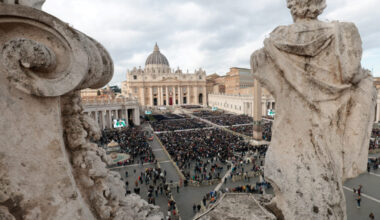Pope leads mass for armed forces, police and security personnel