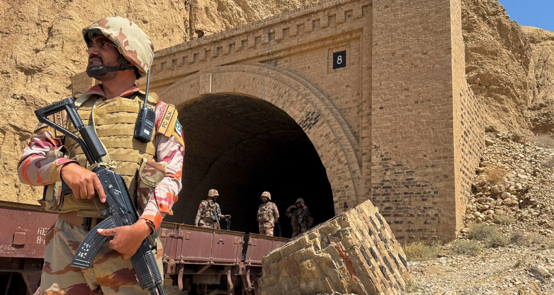 Pakistan says soldiers kill 33 fighters near Afghan border | Conflict News