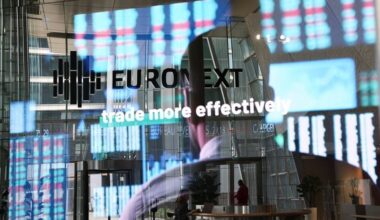 European Markets Close Higher as Ukraine Negotiations Continue