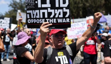 More than 600 former Israeli security chiefs urge Trump to end Gaza war | Israel-Palestine conflict News