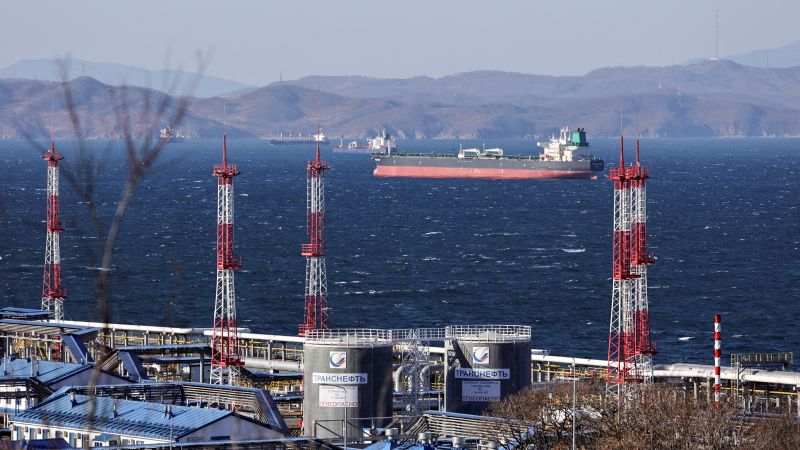 Chinese refineries purchase Russian oil as Indian demand drops following Trump tariffs
