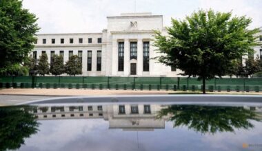 Analysis:World's central bankers fear being caught in Fed's storm