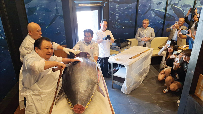 Japan’s Famous Sushi Chain ‘Sushi Zanmai’ Opens in LA Koreatown Japan’s Famous Sushi Chain ‘Sushi Zanmai’ Opens in LA Koreatown