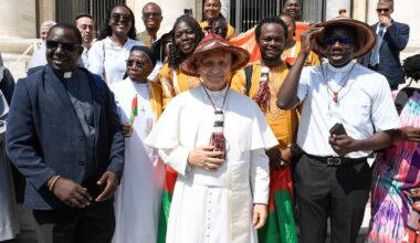 Prepare space in your hearts for God's love to grow, pope urges