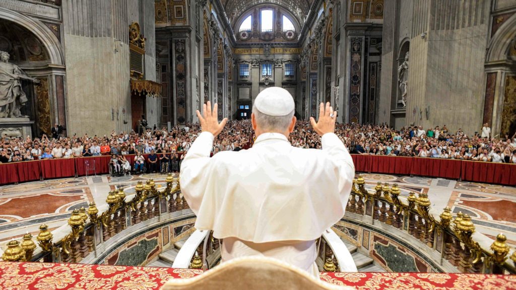 Hope is knowing God is always ready to forgive, pope says at audience