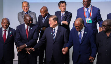 Commemorative photo (1)