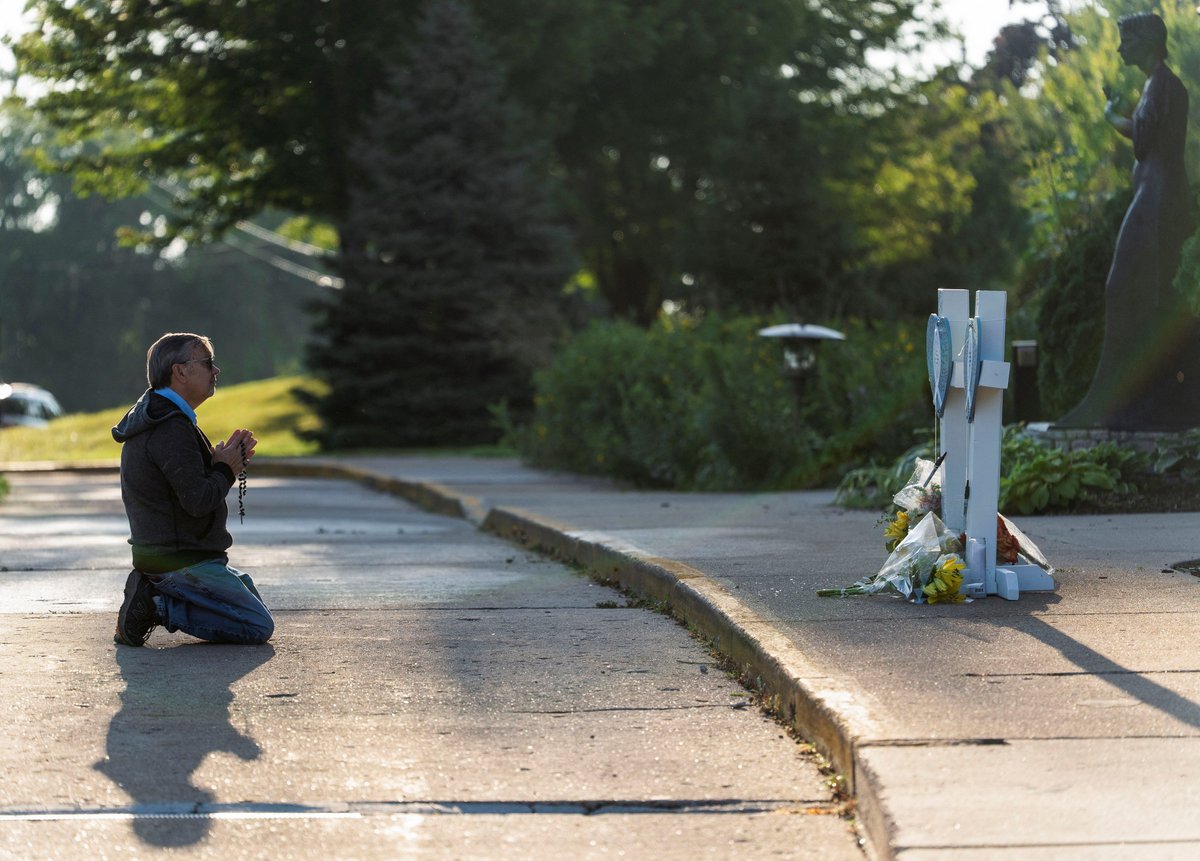 Canadian bishops pledge solidarity with Minneapolis Catholic church shooting victims - The B.C. Catholic