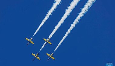 Highlights of Romania's largest air show-Xinhua