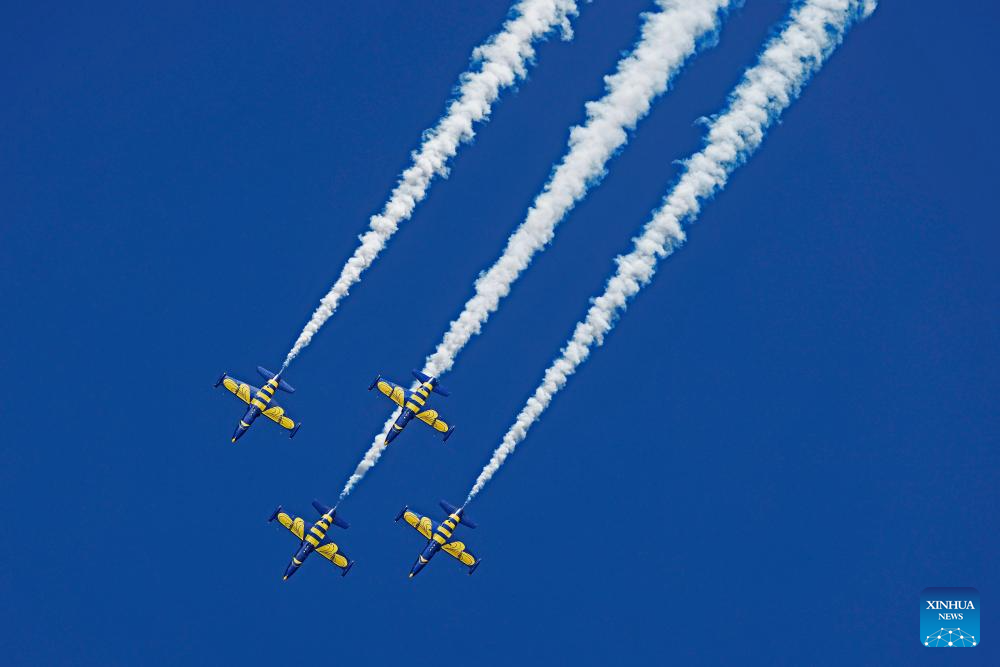 Highlights of Romania's largest air show-Xinhua