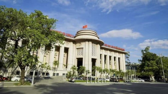 Vietnam's central bank raises credit growth quotas for lenders