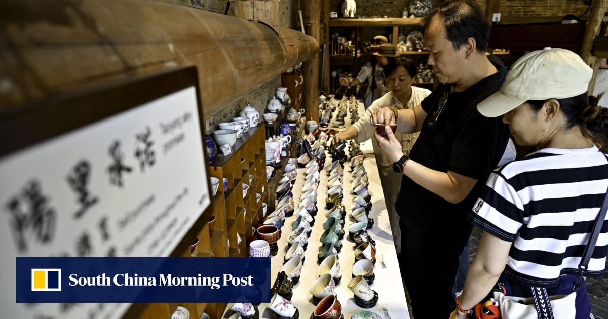 China’s economists weigh pros and cons of consumption benchmarks