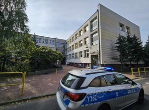 Wakacyjna lustracja dróg w rejonie szkół - Aktualności