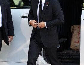 Japan Agriculture Min. Koizumi Visits Yasukuni Shrine