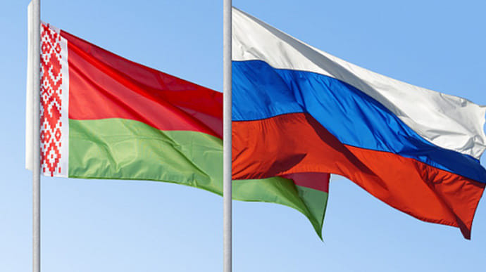 Belarus limits Russian imports as Moscow plans retaliation