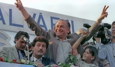 Romanian president who deposed Ceausescu