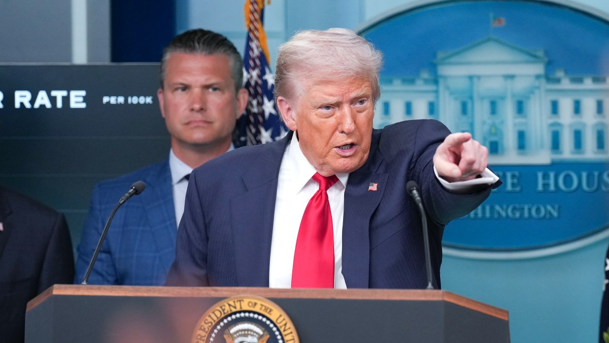 Kyiv must accept new borders, says Trump