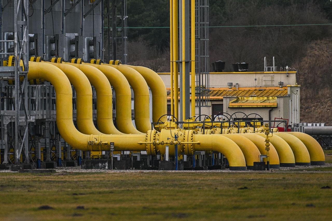 The More Russian Gas France Buys, the Louder Its Promises Not to Let Moscow Prevail in Ukraine