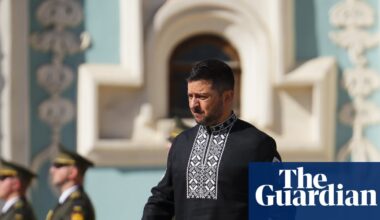 Ukraine war briefing: Zelenskyy vows to ‘push Russia to peace’ as Ukrainians mark independence day | Ukraine