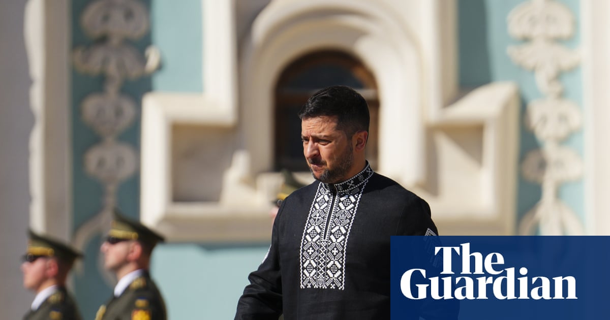 Ukraine war briefing: Zelenskyy vows to ‘push Russia to peace’ as Ukrainians mark independence day | Ukraine
