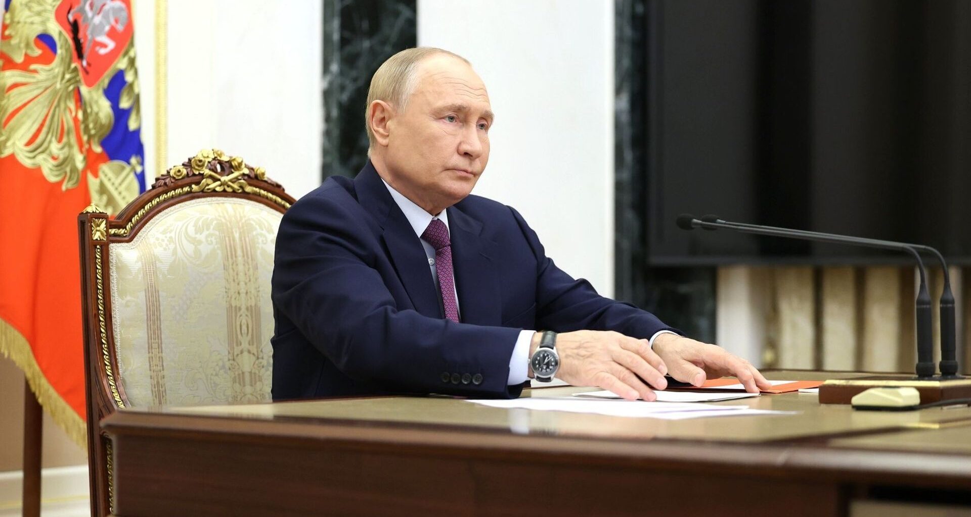 La Russie dit ne plus adhérer à un traité de désarmement nucléaire qu’avaient renié déjà les Américains