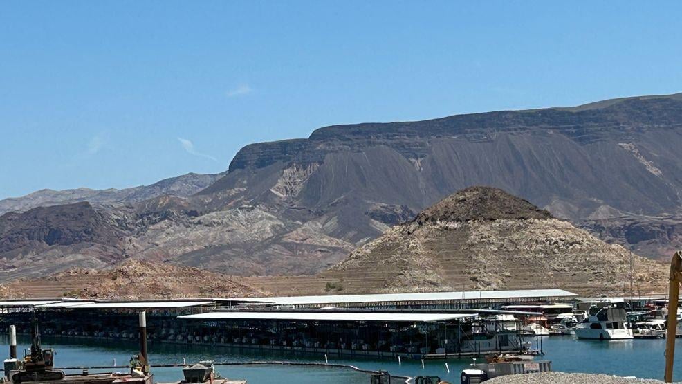 In the US Lake Mead faces historic low water levels amid ongoing drought. Tourists and locals alike are witnessing the stark changes in the lake's water levels, with the lake currently running 7 feet lower than it was in 2023 and 2024