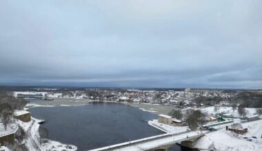 Estlands Grenzstadt Narva – nur 101 Meter bis Russland und möglicher Nato-Testfall