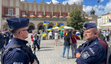 Policjanci zabezpieczali weekendowe wydarzenia na terenie Krakowa - AKTUALNOŚCI