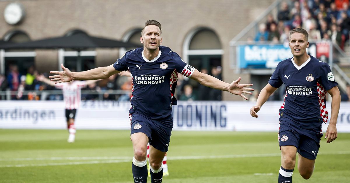 PSV despede-se de Luuk de Jong: «É uma pena que tenha escolhido outro clube»