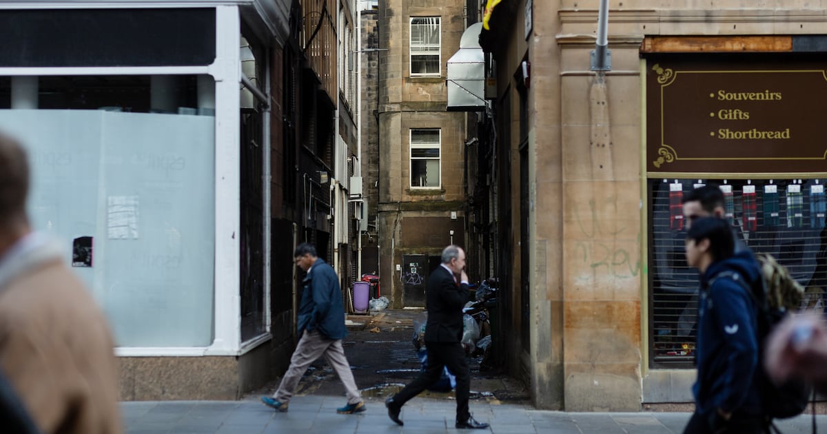 Glasgow’s famous welcome for migrants tested by influx of homeless refugees – The Irish Times