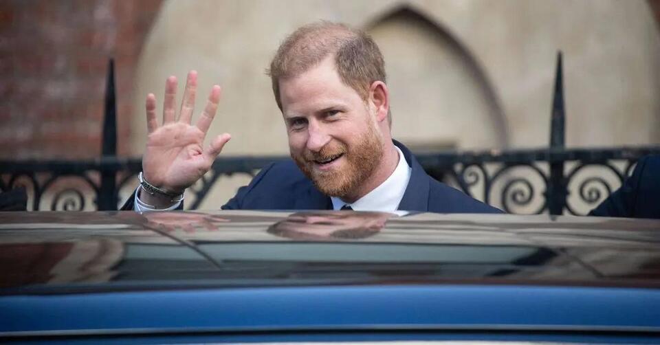 EXCLUSIVE: Desperate Prince Harry Extends Another Olive Branch to Royal Family As He Fights to Worm His Way Back Into Folds of The Firm