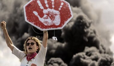 „Tag der Störung“ in Israel: Sie demonstrieren mit brennenden Barrikaden | News