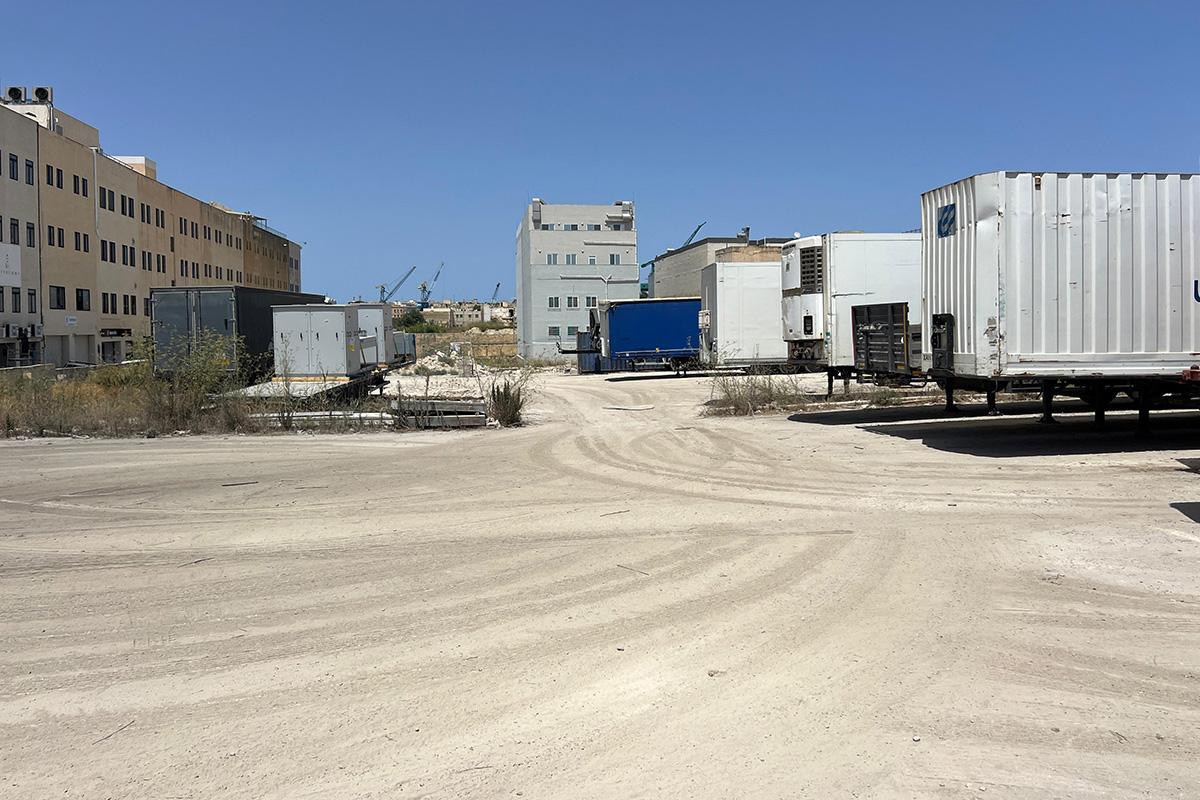 The site registered as a public service garage was actually a mostly disused industrial space.