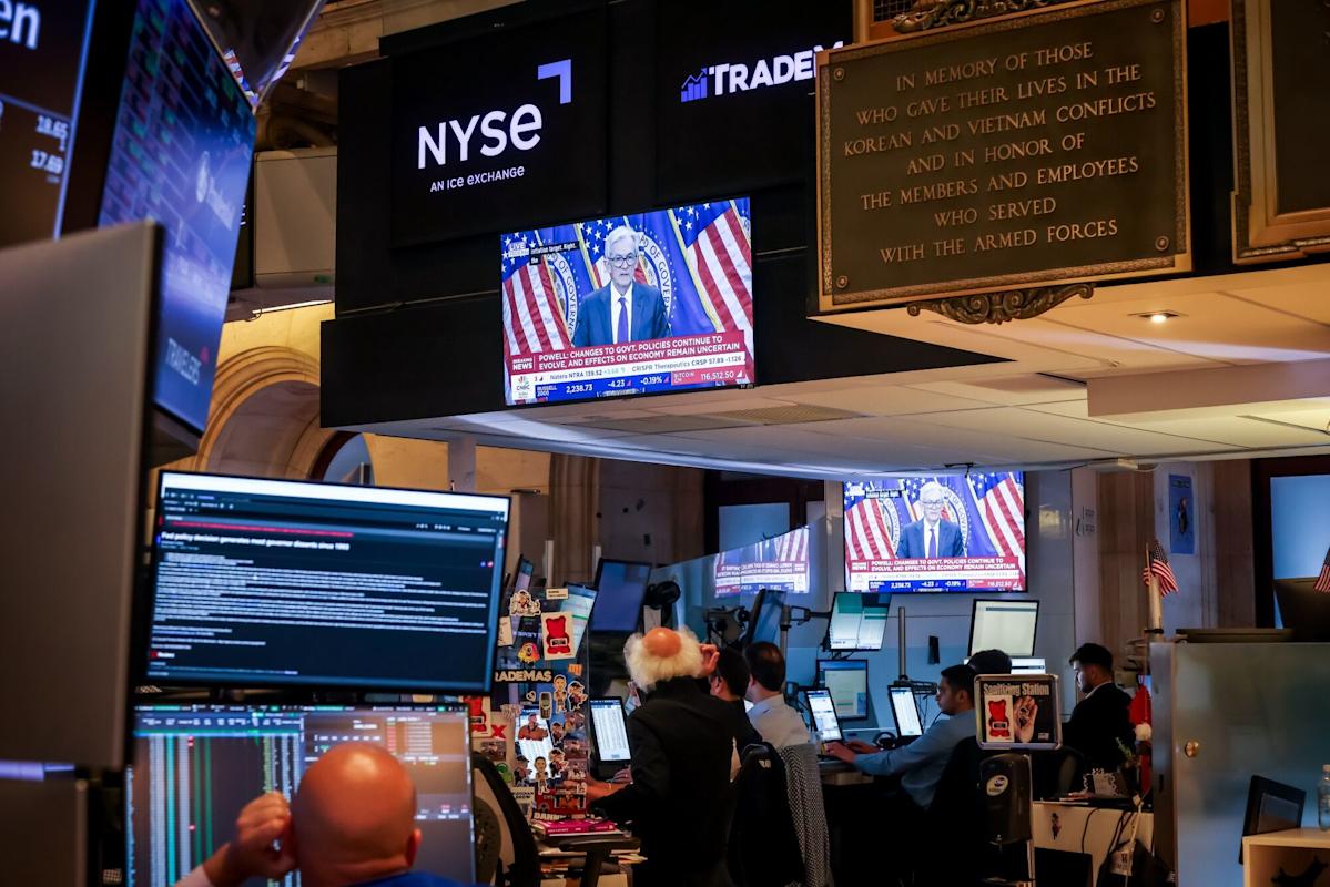 Bets on Fed Rate Cuts Are Sweeping Through the US Bond Market