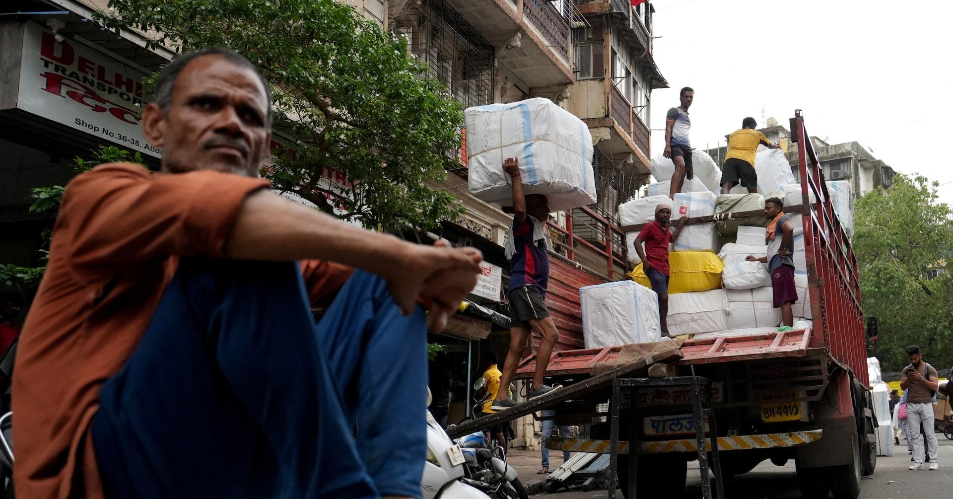 VIEW India's economy grows 7.8% in April-June quarter | Reuters