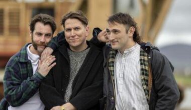 UK festival apologises and plans to donate to Palestine after The Mary Wallopers were cut off during performance