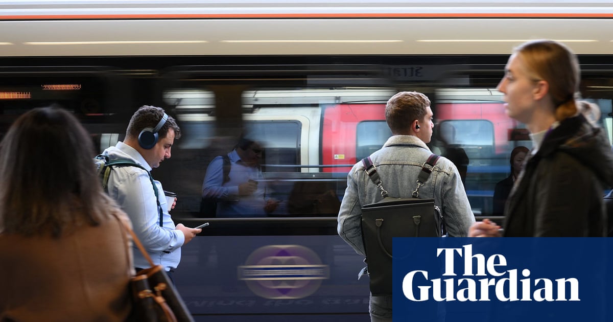 Transport for London launches campaign targeting ‘headphone dodgers’ | TfL