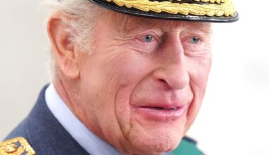King Charles owes it to Prince Harry to reconcile for one key reason - Celebrity News - Entertainment