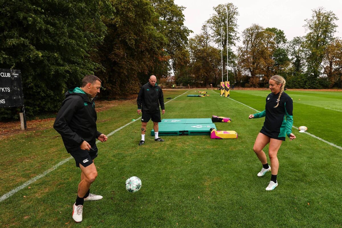 Head Coach Scott Bemand, Defense Coach James Scaysbrook and Stacey Flood. Pic: ©INPHO/Ben Brady