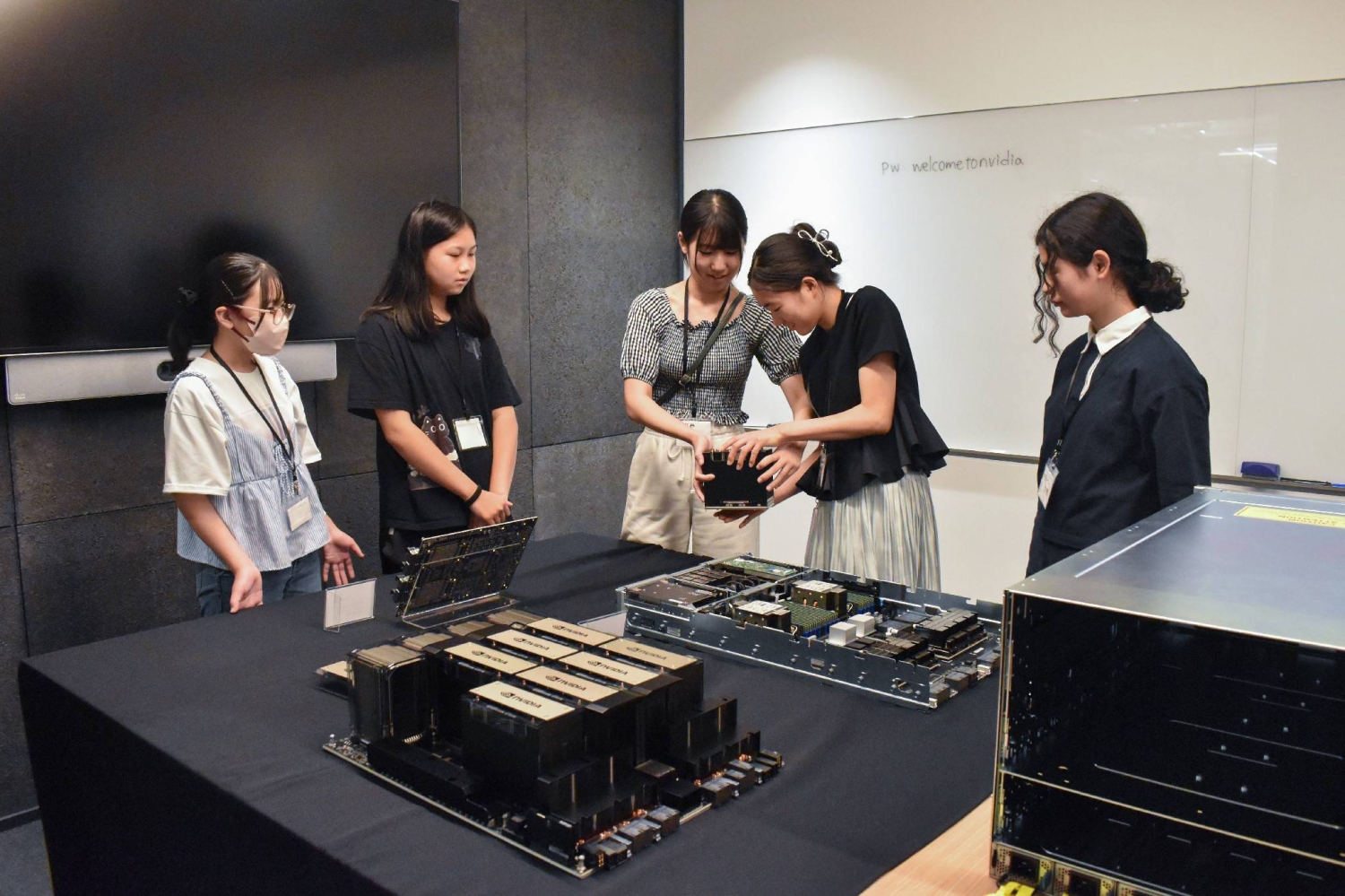 Firms host female high school students to tout science and technology